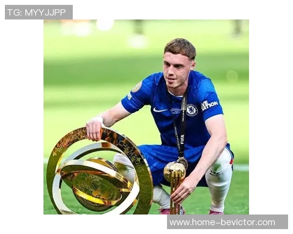 古斯托自信传球帕尔默称赞默契配合助力球队胜利 古斯托自信传球帕尔默称赞默契配合助力球队胜利