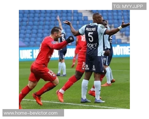 西索科状态火热10投7中三分命中率高达71贡献19分1板2助助力球队胜利